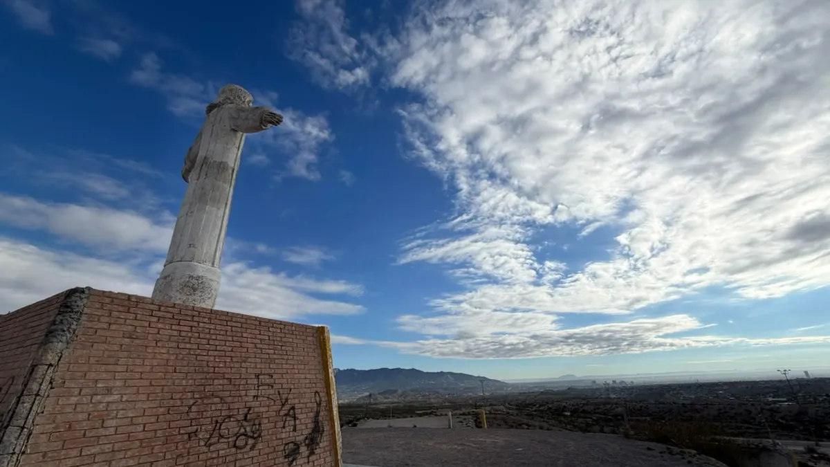 Cristo de Curiel: el guardián que marca la frontera entre la ciudad y el desierto