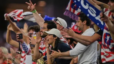 Vive Estados Unidos fiebre futbolera tras vencer a Paraguay en el Mundial