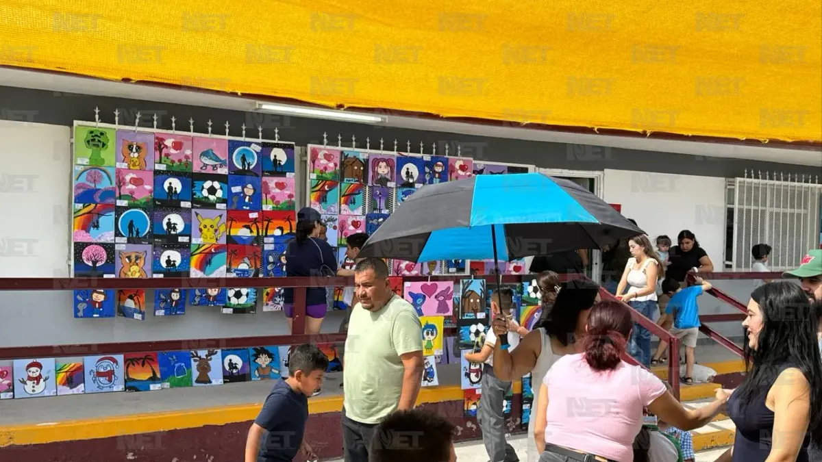 Niños juarenses exhiben obras creadas en taller de arte escolar