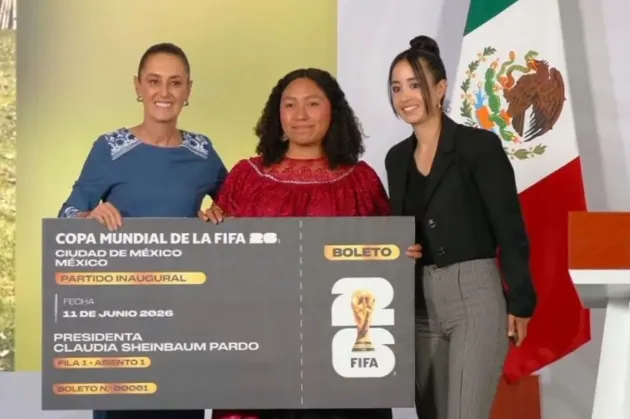 Presenta Sheinbaum a ganadoras de boletos para Mundial 2026	
