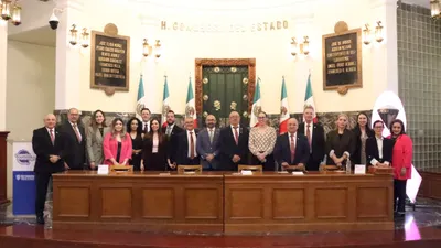 Firman convenio para prevenir cáncer de mama en centros laborales de Chihuahua