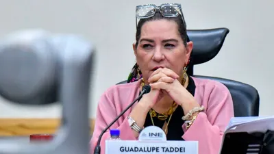 Exhibe Sheinbaum video de 2014 para evidenciar apoyo del INE a Taddei