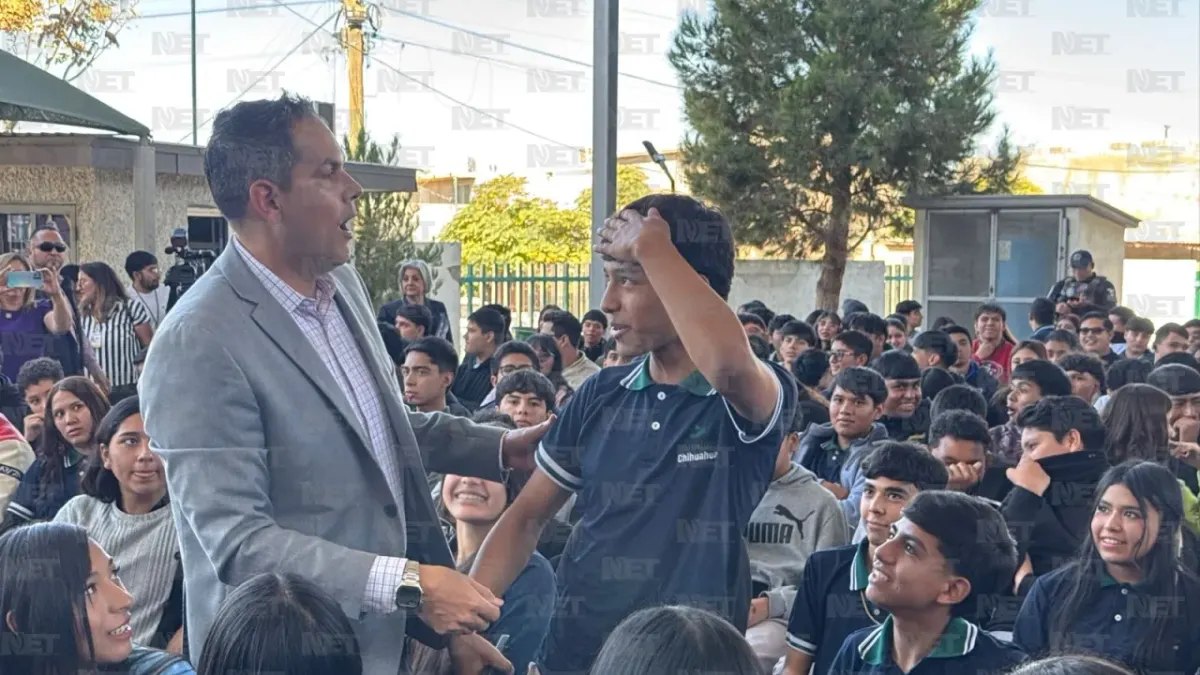 Firman convenio 'Siempre Presentes' entre SSPE y Conalep