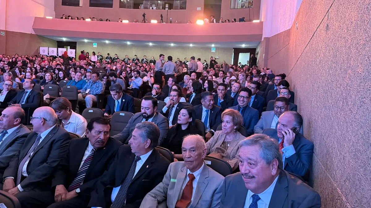 Presenta rector de la UACJ su segundo informe de actividades