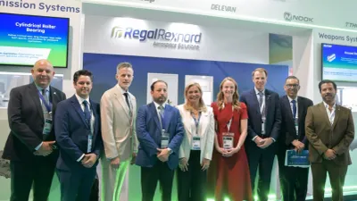 Se reúne Maru Campos con directivos de Regal Rexnord en feria aeroespacial