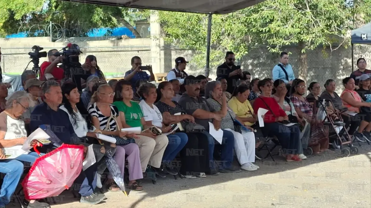 Entrega Municipio 200 tinacos a familias con problemas de agua