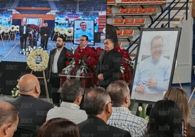 Realizan guardias de honor y homenaje póstumo a Marco Licón