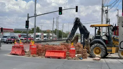 Cierran carriles en la Panamericana por instalación de tubería de agua