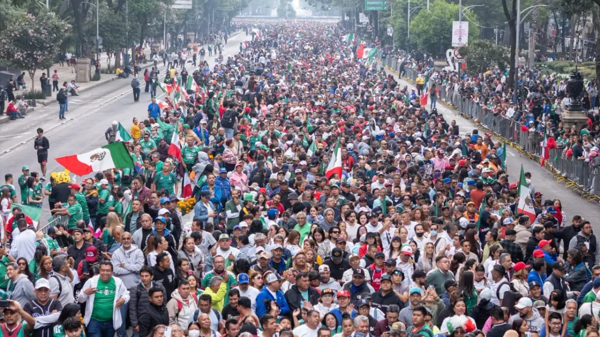 Busca CDMX récord Guinness con masiva ola humana en Paseo de la Reforma
