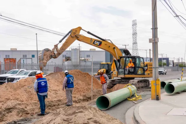 Inicia JMAS desvíos de drenaje para nuevo puente en Las Torres