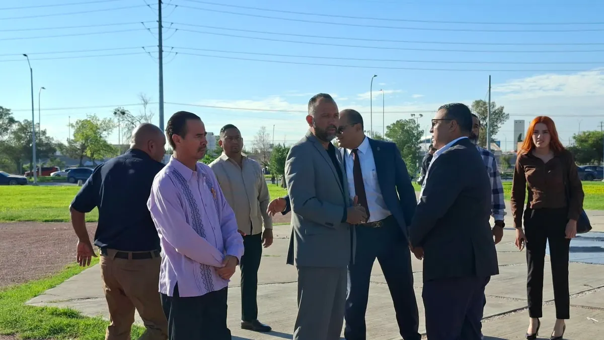 Encabeza alcalde ceremonia cívica en la Megabandera