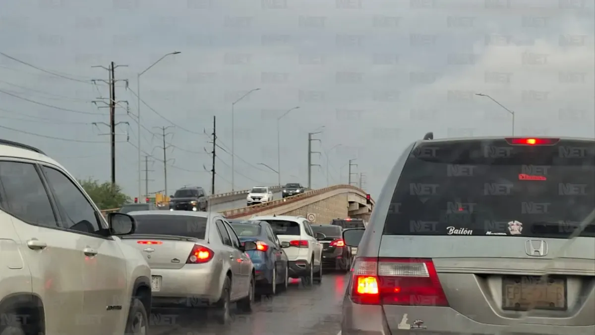 Lluvias dejan encharcamientos en Juárez; piden manejar con precaución