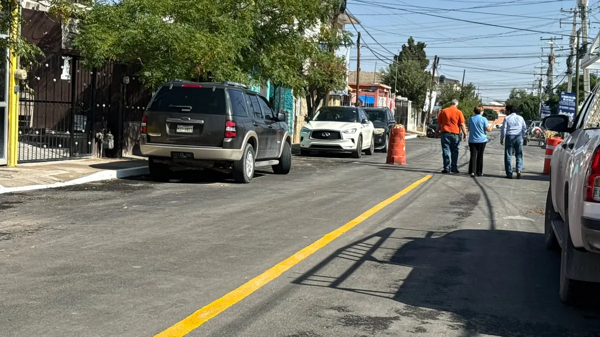 Entrega Estado rehabilitada  la calle Canal de Corinto en Infonavit Frontera