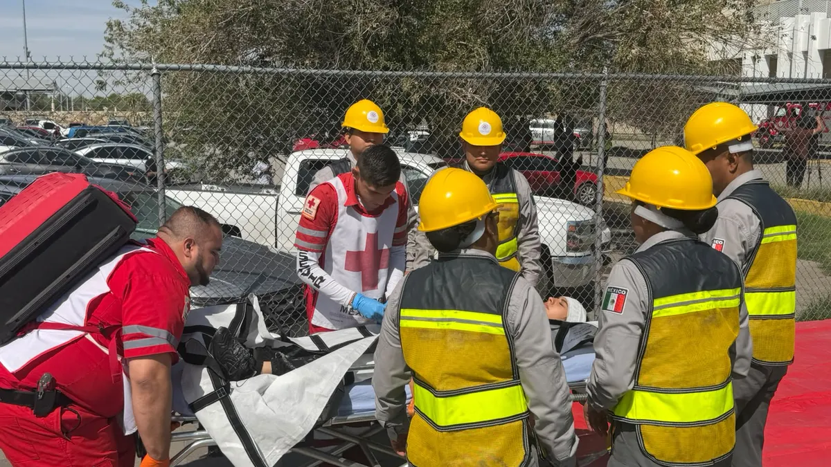 Evacúan a 205 personas en simulacro de sismo en la Aduana