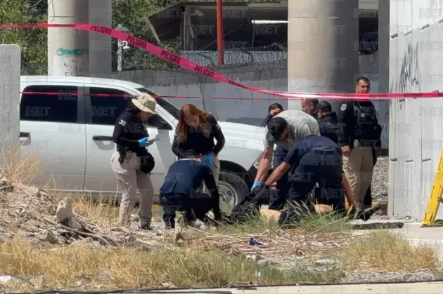 Localizan cadáver con huellas de violencia bajo puente del eje vial