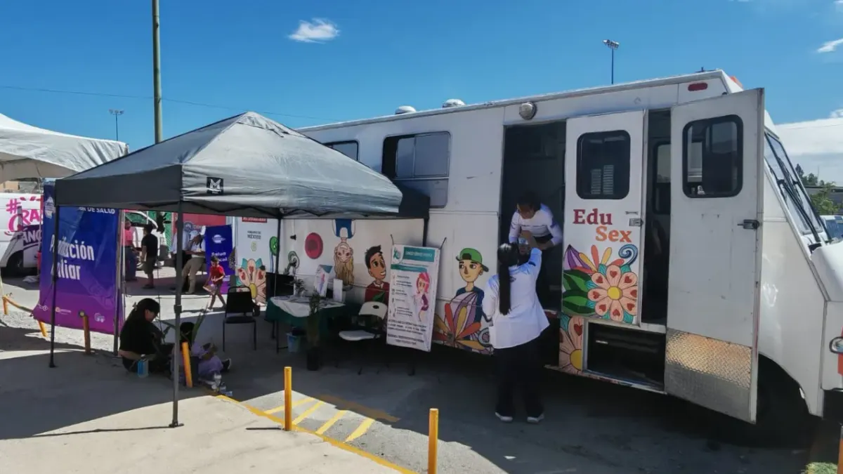 Realizan Feria de Salud y Servicios en la colonia Oasis Revolución