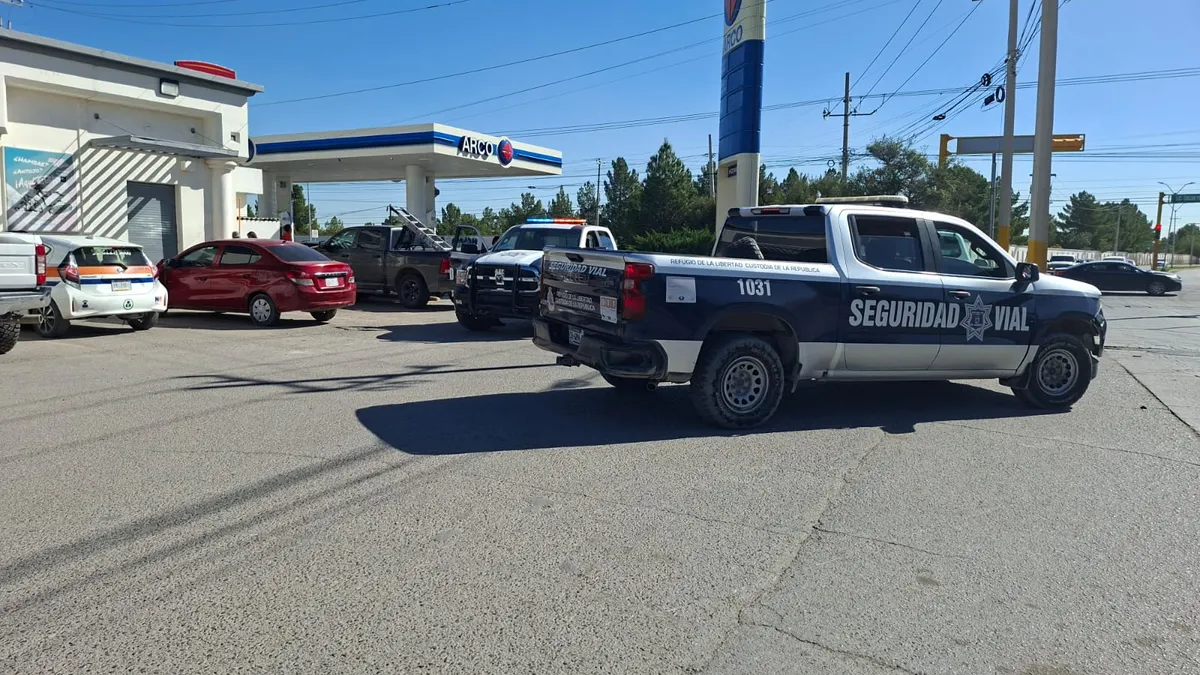 Registran choque por alcance en cruce de Óscar Flores y Barranco Azul