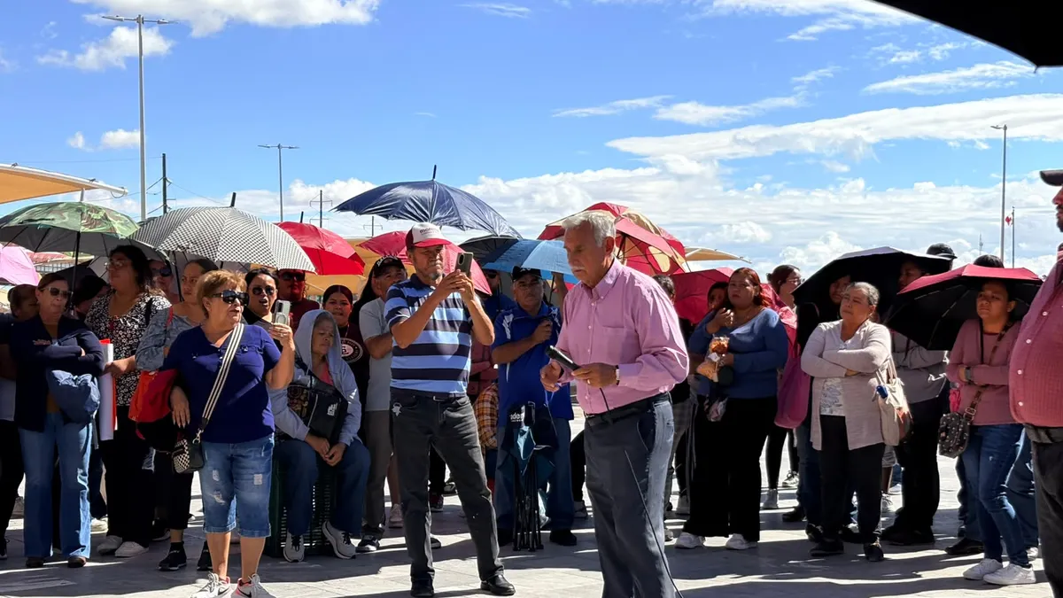 Piden vecinos de colonia Victoria certeza jurídica sobre sus terrenos