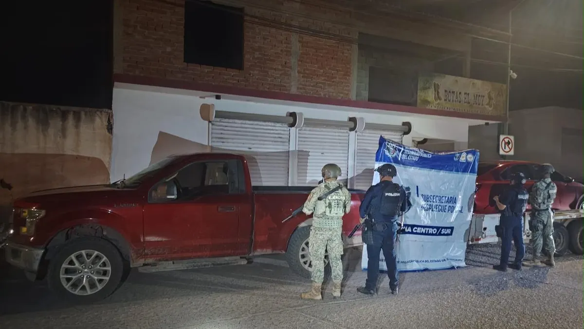 Aseguran dos camionetas robadas y droga durante operativos en Aldama