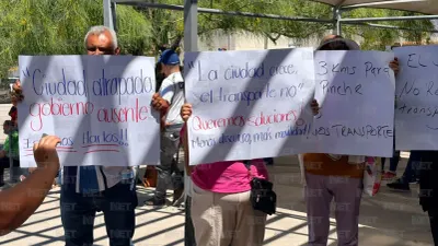 Protestan en Pueblito Mexicano por deficiencias del transporte público