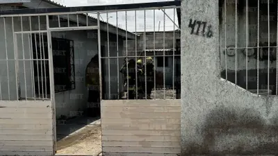 Incendio consume vivienda y deja a mujer lesionada
