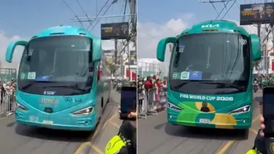 Llegan México y Sudáfrica al estadio para inauguración mundialista