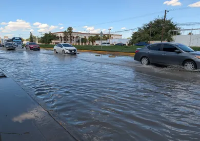 Persisten encharcamientos en eje vial por lluvias de hace una semana