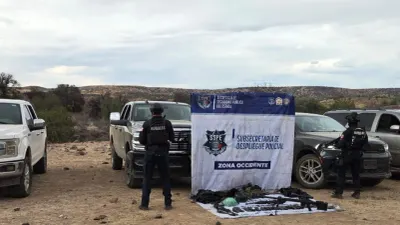 Asegura SSPE arsenal, droga y vehículos tras enfrentamiento en Cuauhtémoc