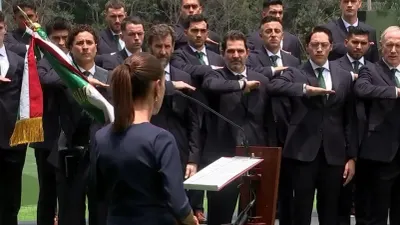 Encabeza Sheinbaum ceremonia de abanderamiento del Tri