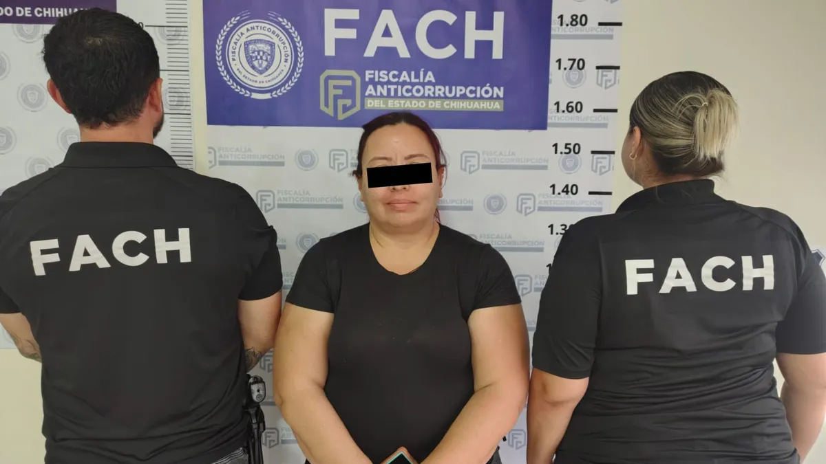 Arrestan a exfuncionaria de Bowí acusada por desviar 645 mil pesos en Chihuahua