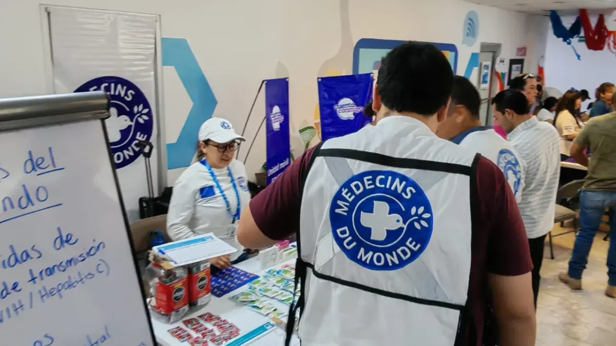 Realiza ACNUR feria de servicios para migrantes en Parque Central