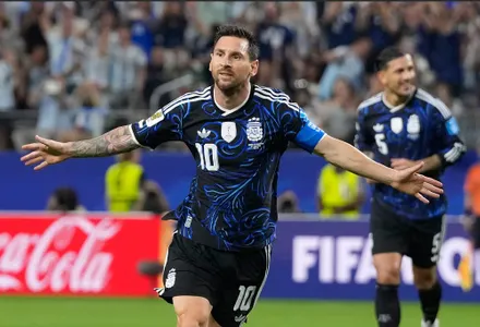 Van Messi y Argentina por el boleto a octavos ante la sorprendente Cabo Verde