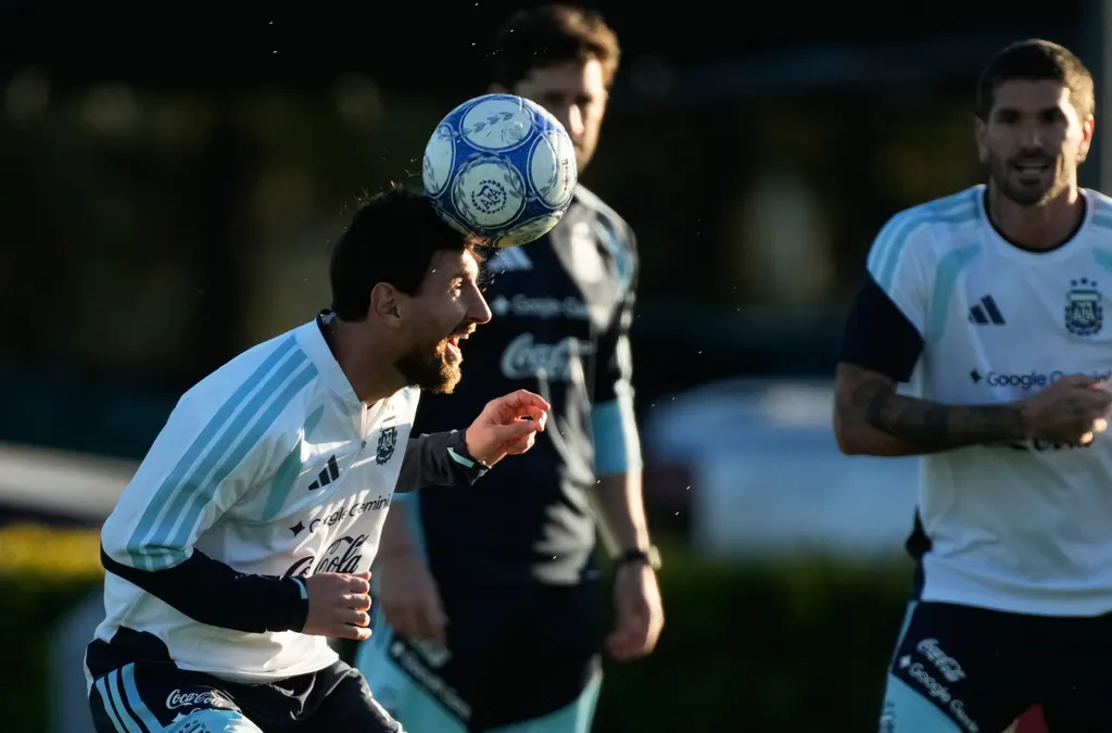 Se despide Messi de la selección en una noche histórica en el Monumental