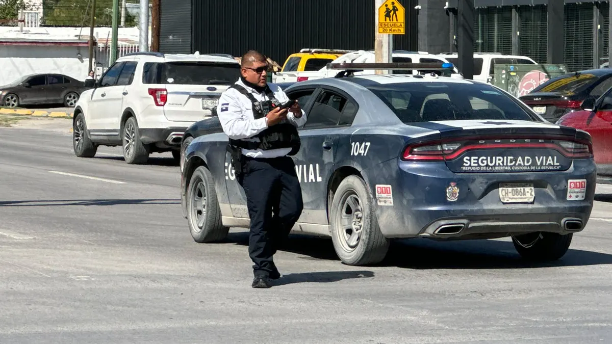 Choque entre Plutarco Elías Calles  y Paseo Triunfo deja a una mujer lesionada