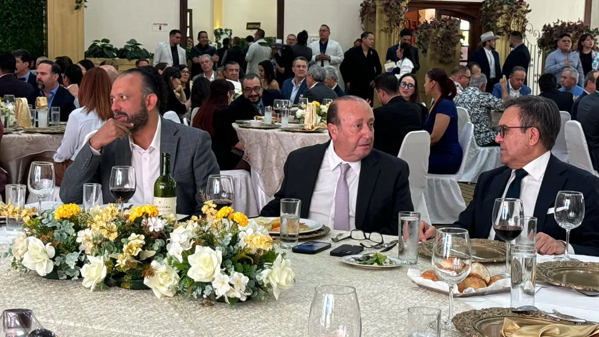 Celebran hoteleros de Juárez 76 años con ponencia sobre el TMEC