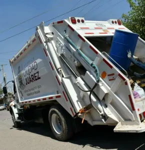 Ajustan recolección de basura en Valle del Sol por retrasos de empresa