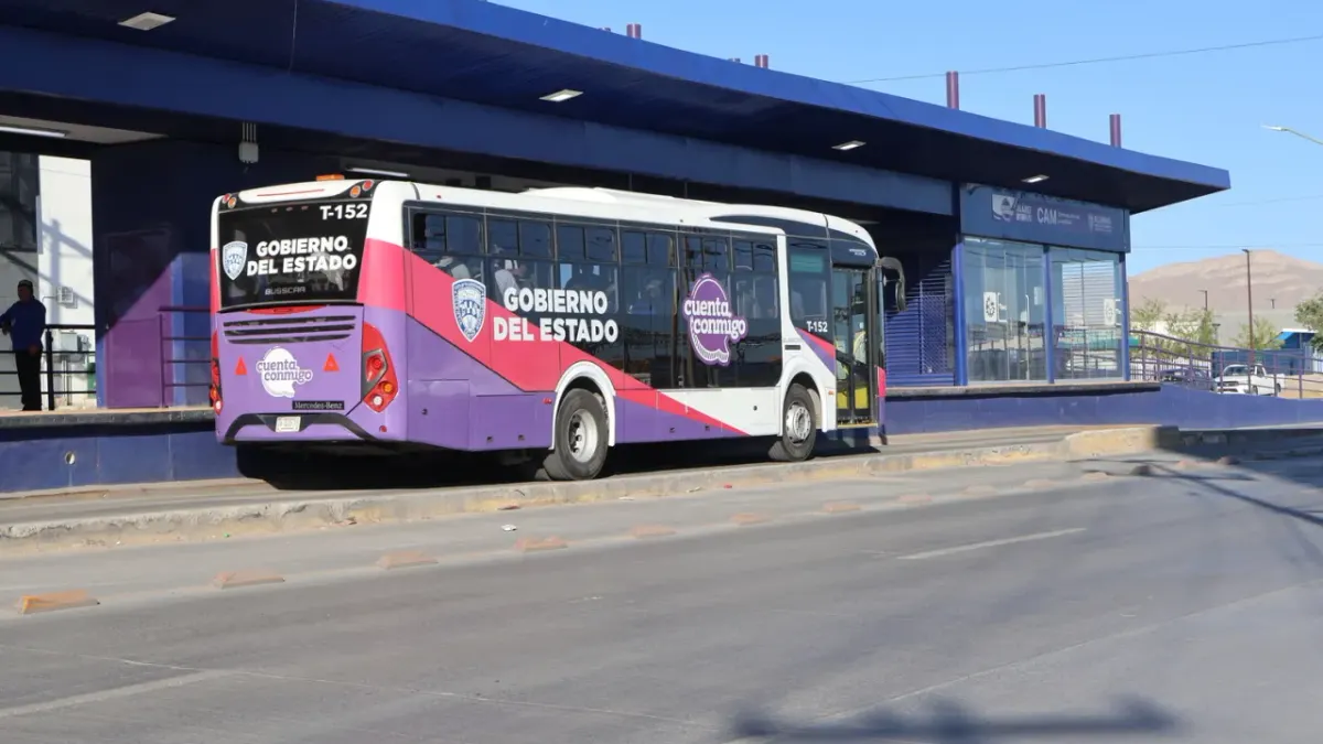 Llaman a no invadir el carril del JuárezBus; esto te puede costar la multa