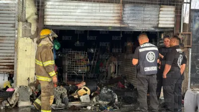 Incendio en local de ropa deja daños materiales en el Centro