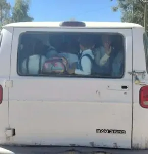 Madre denuncia riesgo en transporte de la primaria Lázaro Cárdenas