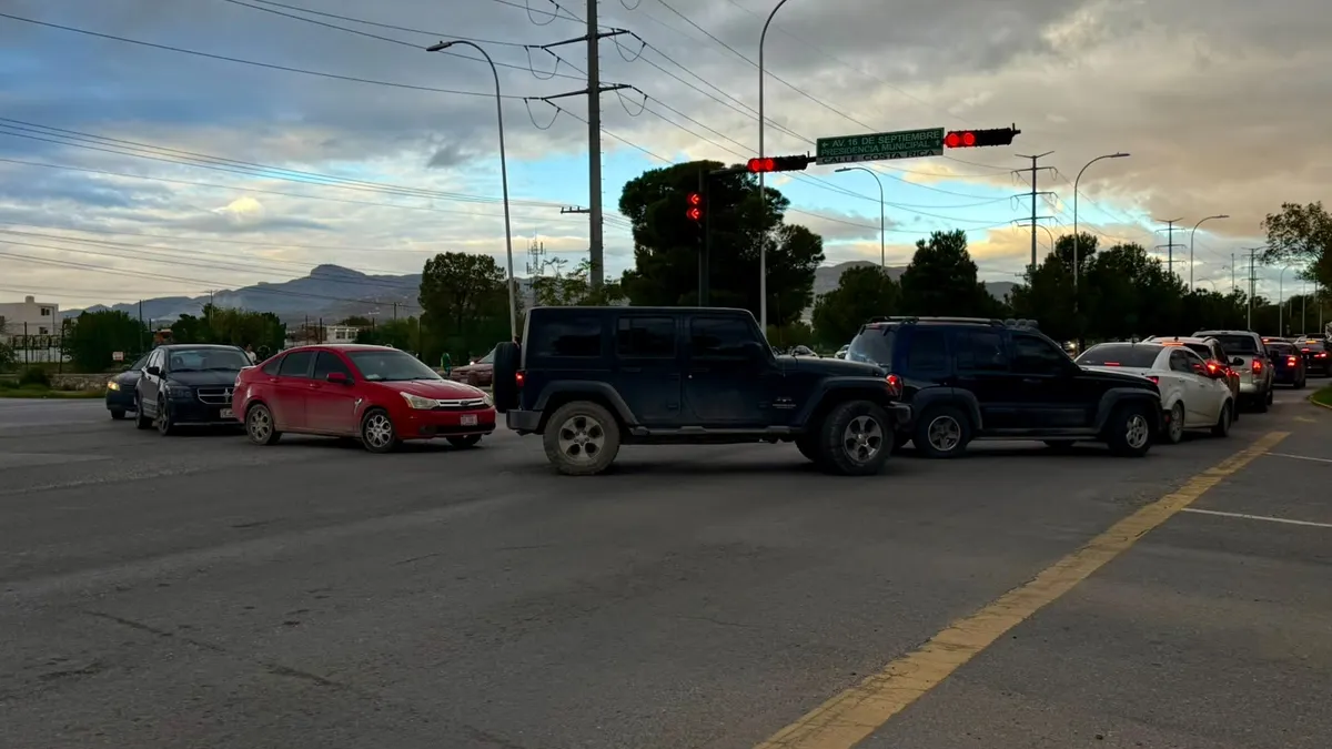 Cierran calles por carrera del 53 aniversario de la UACJ