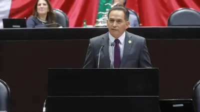 Pedirá Alejandro Pérez Cuéllar licencia como diputado federal y presenta a su suplente