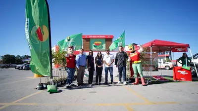 Partido Verde y Del Río se unen para plantar 115 fresnos en Juárez
