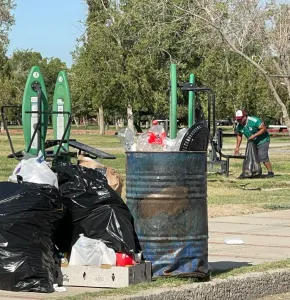 Realizan más de 100 comerciantes jornada de limpieza en El Chamizal