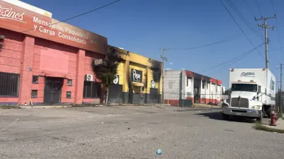 Consume incendio 6 bodegas en la colonia Tierra y Libertad