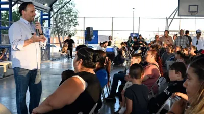 Llevan Feria de Servicios a colonia Vistas del Norte en Chihuahua
