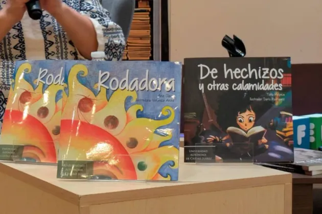 Lleva UACJ colección infantil, fotolibros y ciencia a la Feria del Libro