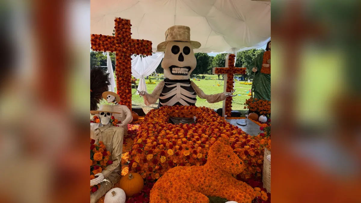 Presume Florería de Guadalajara arreglo para tumba de 'El Mencho'