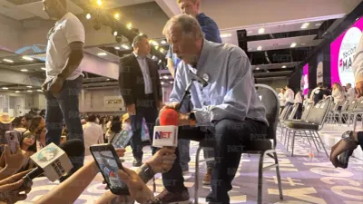 Felicita Vicente Fox al PRI tras arrasar en elección de Coahuila