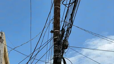 Retiran 75 km de cableado en desuso en Juárez; sigue la Zona Centro