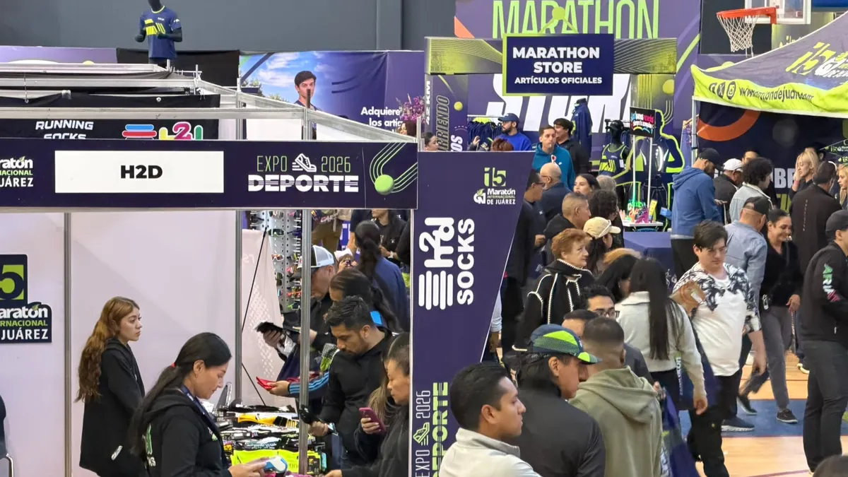 Corredores se reúnen en el Tec de Monterrey previo al Maratón de Juárez